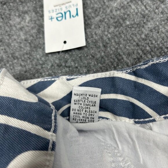 Rue21 Jeans Womens Plus 2X Blue Denim Skate Straight Leg Stretch High Rise New - Picture 8 of 12